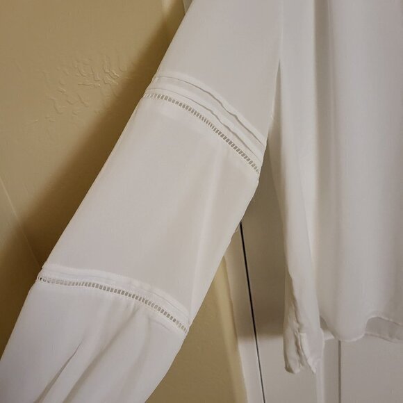 Vince Camuto New Ivory medium long sleeve blouse with embroidered sleeves NWT - Picture 5 of 10